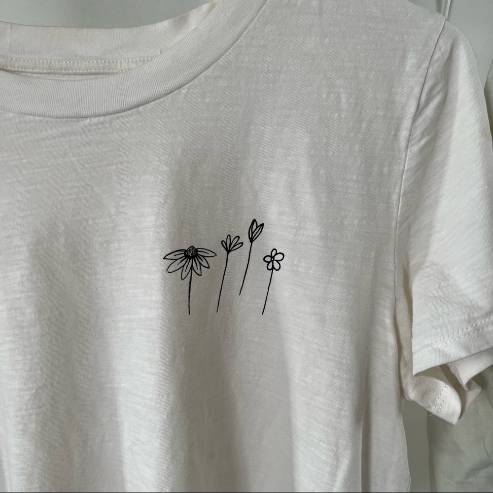 Levi’s white shirt